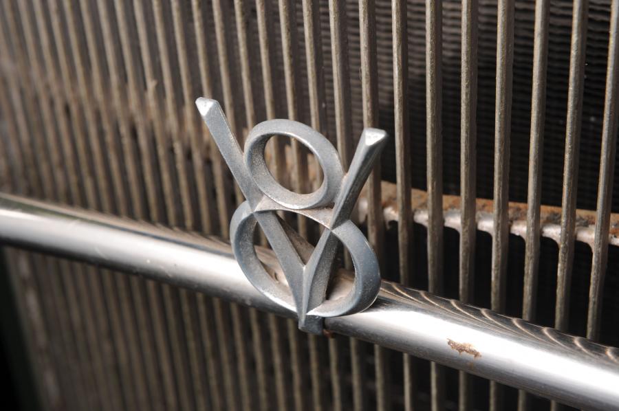  Ford Model 18 Tudor Sedan 1932 года  (фото 4 из 7)